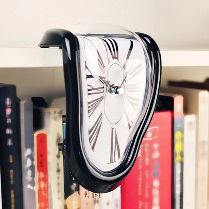 Melting Clock Art™️ | Zeitverzerrer, Zeit schmilzt dahin, Künstlerische Wandäußerung