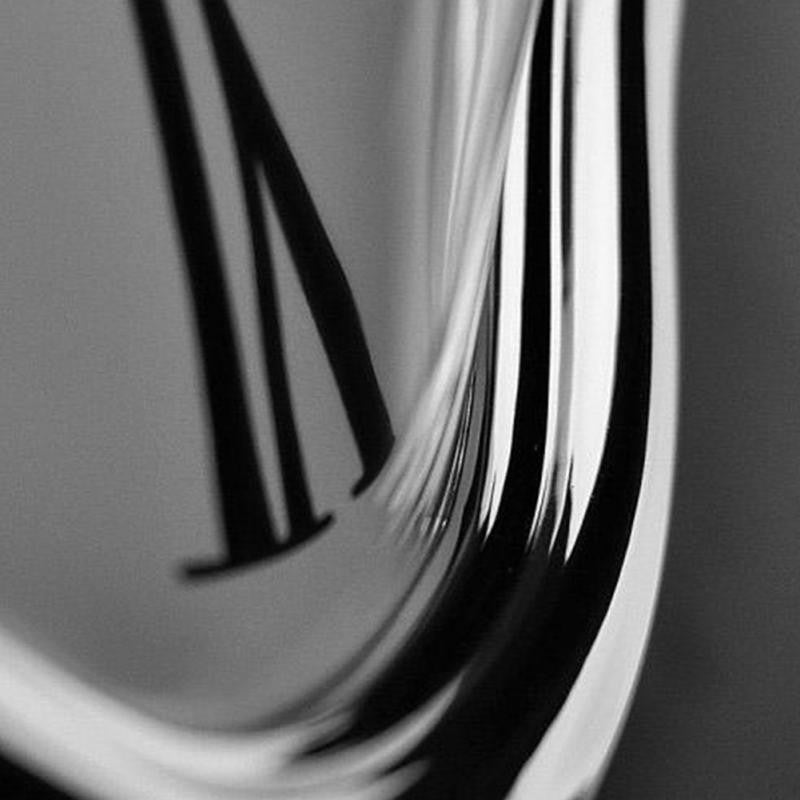 Melting Clock Art™️ | Zeitverzerrer, Zeit schmilzt dahin, Künstlerische Wandäußerung